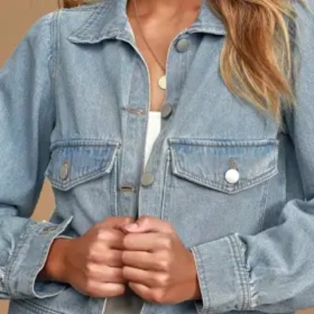 Lulus Classically Cool Light Wash Denim Jacket M Puff Sleeve Light Wash Pockets